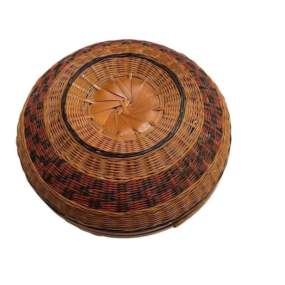 Rare Vintage Chinese Woven Bamboo Lidded Basket Round Storage Decor 7”